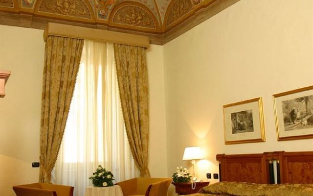 Hotel Cavaliere Palace