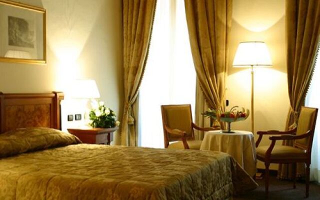 Hotel Cavaliere Palace