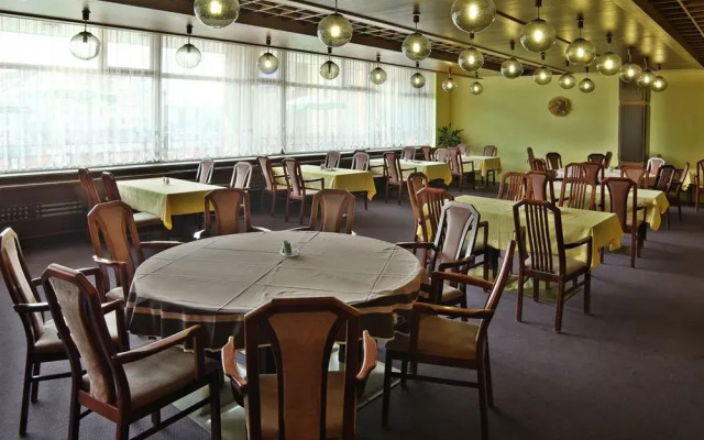Amber Hotel Bavor