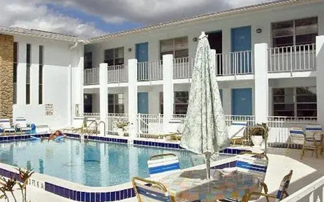 Dockside Inn