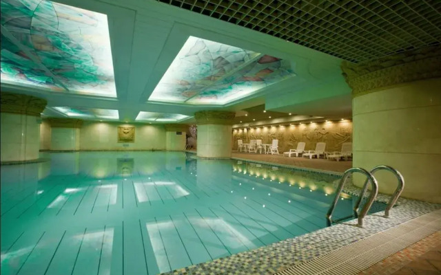 Beijing News Plaza Hotel