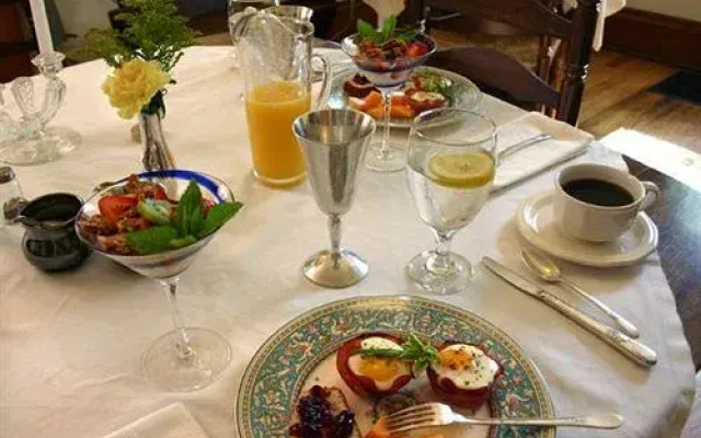 Tryon Farm Guest House