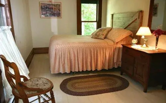 Tryon Farm Guest House