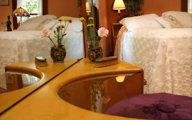 Tryon Farm Guest House