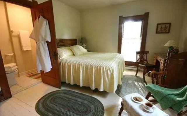Tryon Farm Guest House