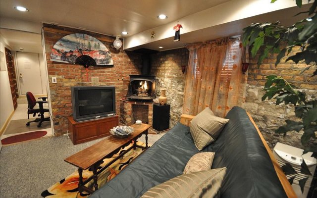 China Doll Guest House