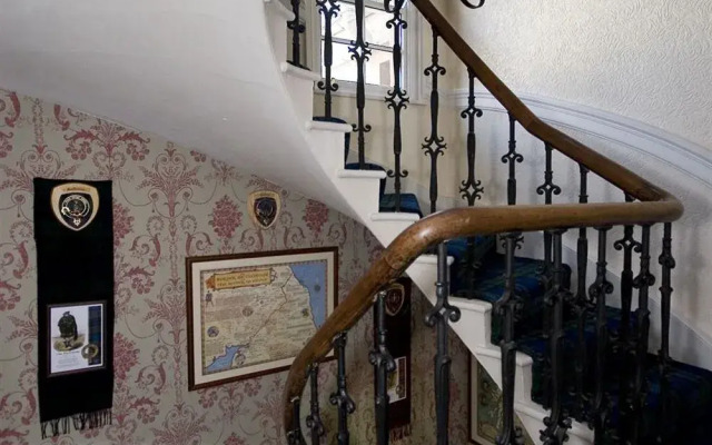 Whitecroft Mansion