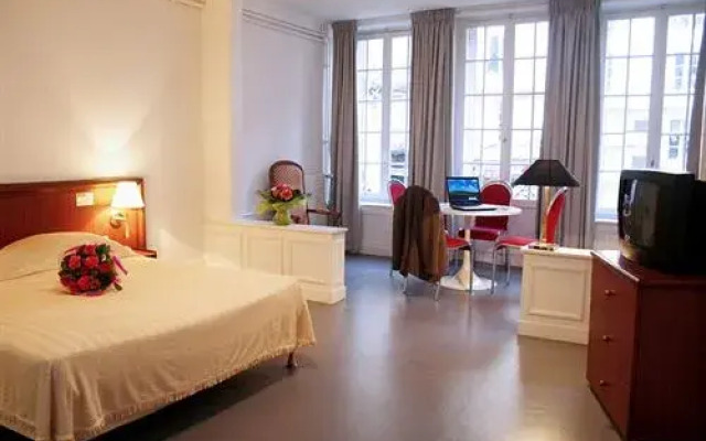 Résidence Du Bain Romain