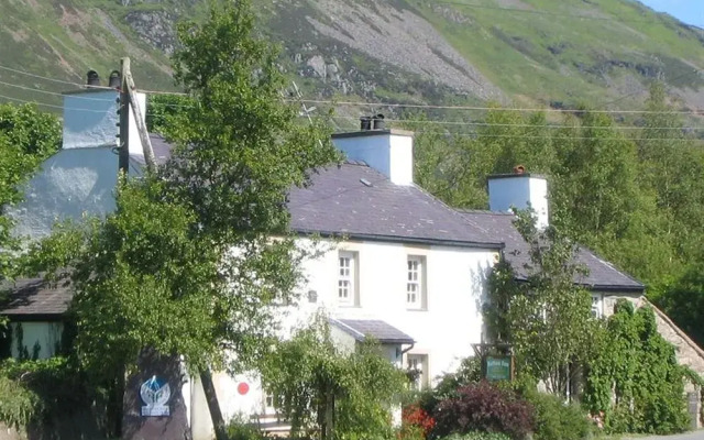 Betws Inn Bed and Breakfast