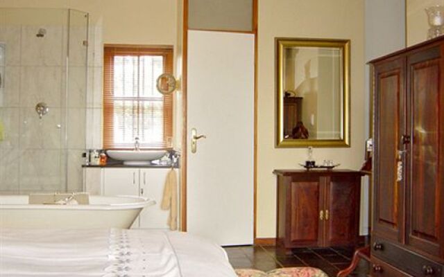 Clovelly Country Guest House