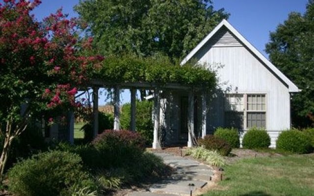 Woodlawn Historic Bed and Breakfast