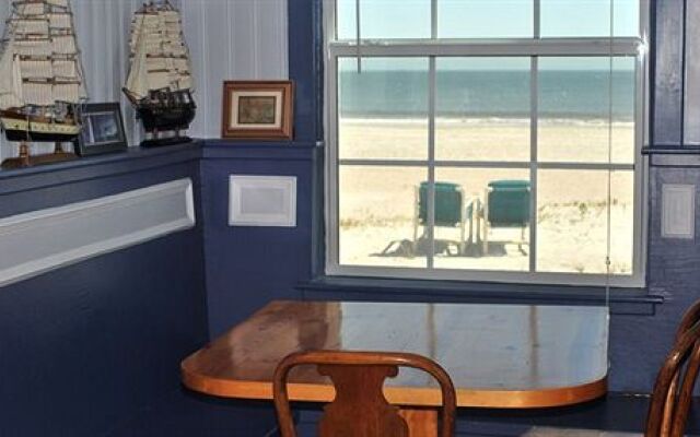 Amelia Oceanfront Bed and Breakfast