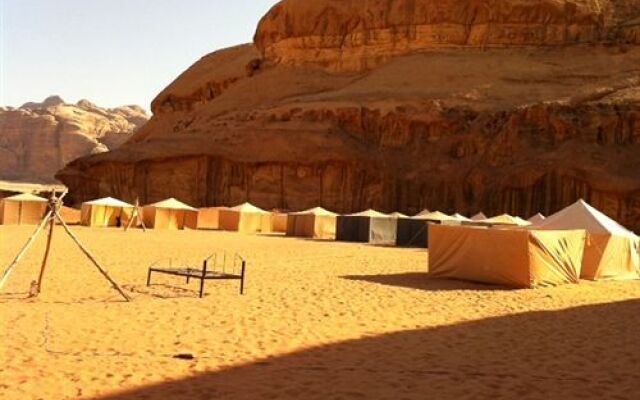 Wadi rum sunset camp