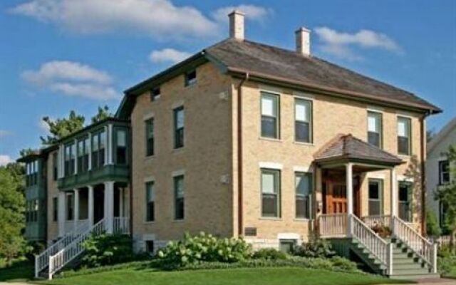 Barrington House Bed & Breakfast