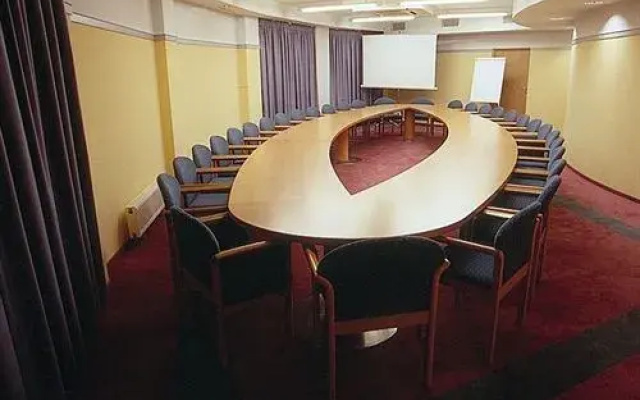 Hotel Senator