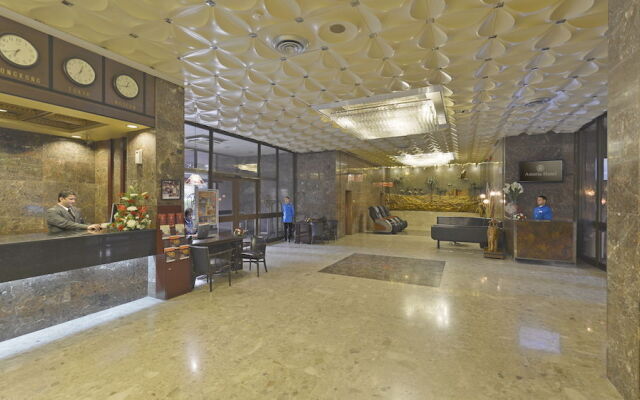 Grand Astoria Hotel