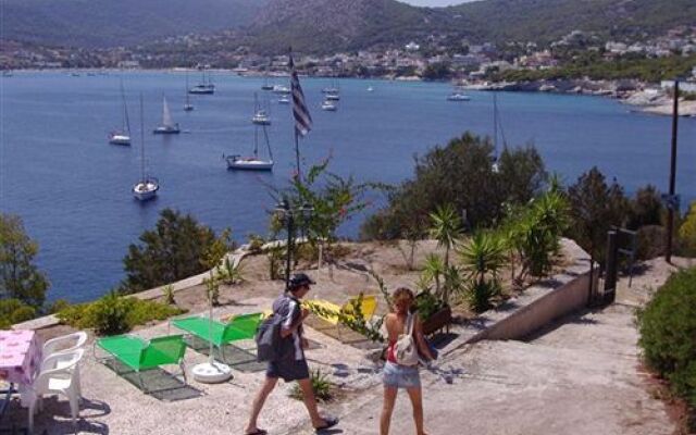 Seaside Village Rooms