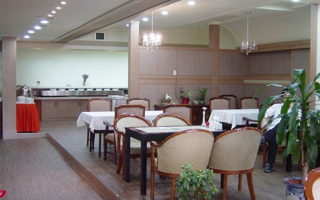 Suwon Regency Hotel