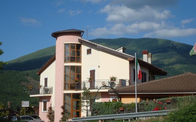 Agri Hotel Ristorante Hermitage