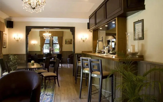 Ivy Hotel