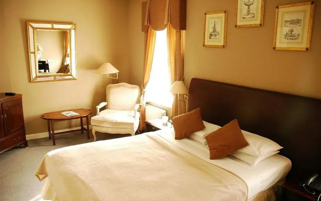 Ivy Hotel