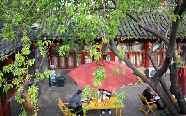 Flowering House Courtyard Hotel