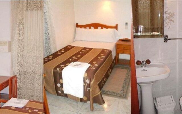 Hostal Fuencarral Kryse