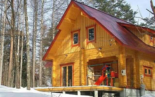 Hakuba Bamboo Creek Log Cottage