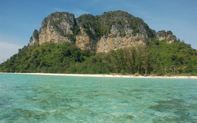 Poda Island Resort