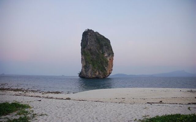 Poda Island Resort