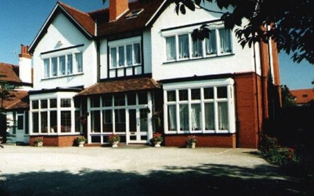 Wirral Lodge