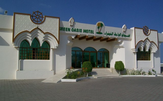 Green Oasis Hotel