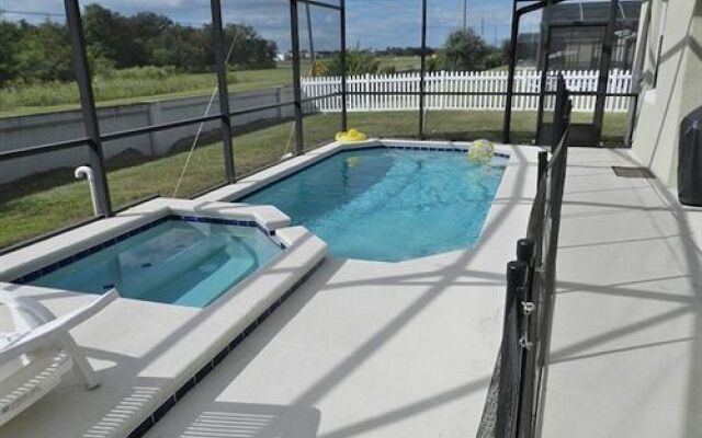 Florida Royale Pool Homes