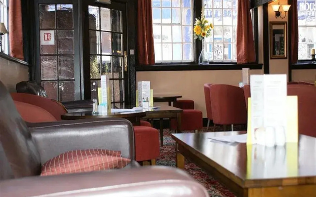 Tudor House Hotel