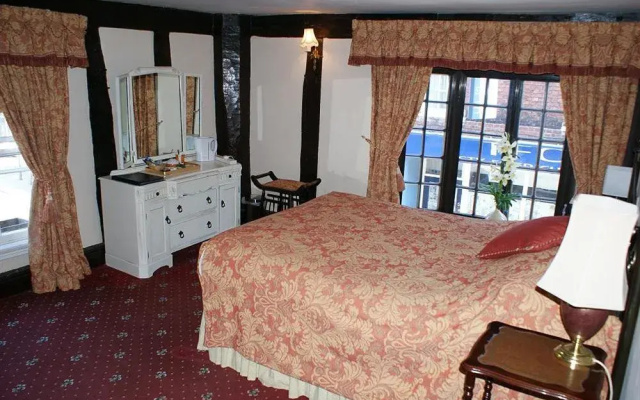 Tudor House Hotel