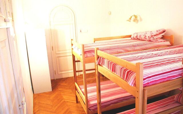 DLux Kiev Hostel