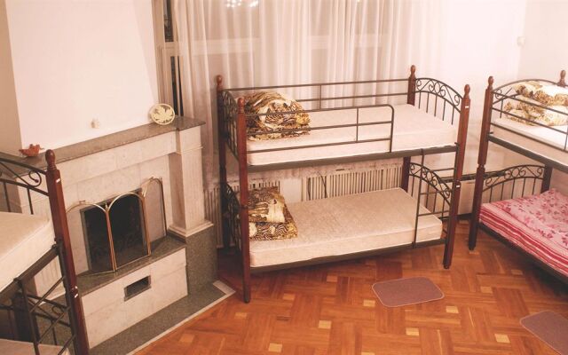 DLux Kiev Hostel