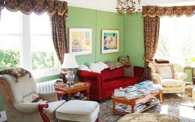 Troutsdale Lodge