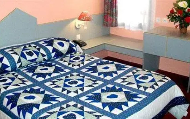 Nb Hotel