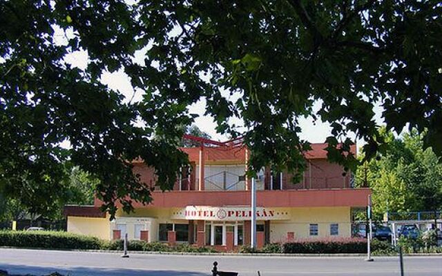 Hotel Pelikán