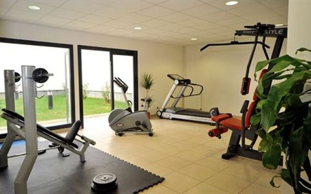 Park & Suites Confort Les Ulis