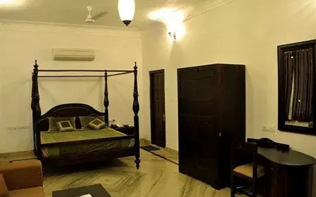 Barmer House