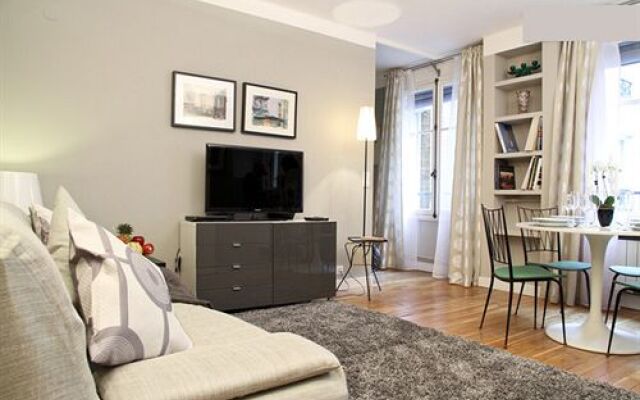 Place des Vosges - Bastille Apartment