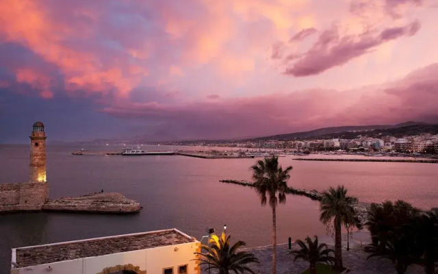 Faros Beach Hotel