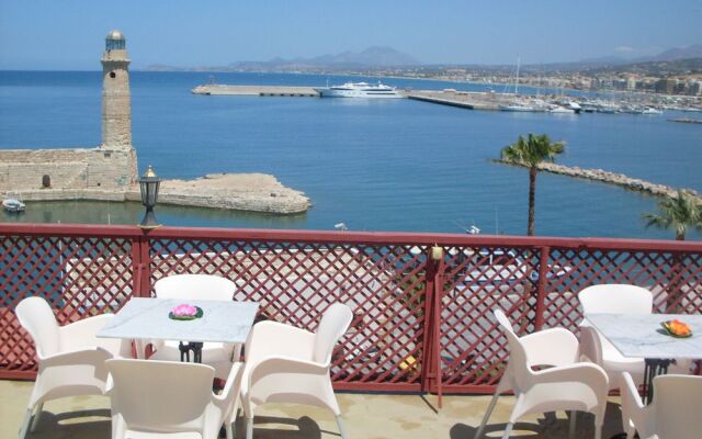 Faros Beach Hotel