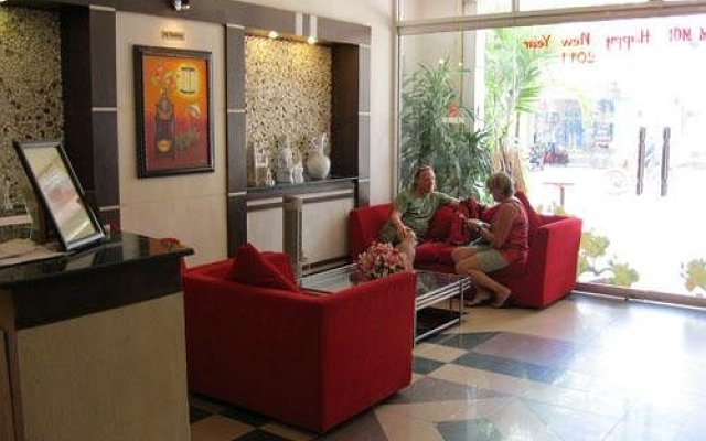 Oriole Hotel & Spa