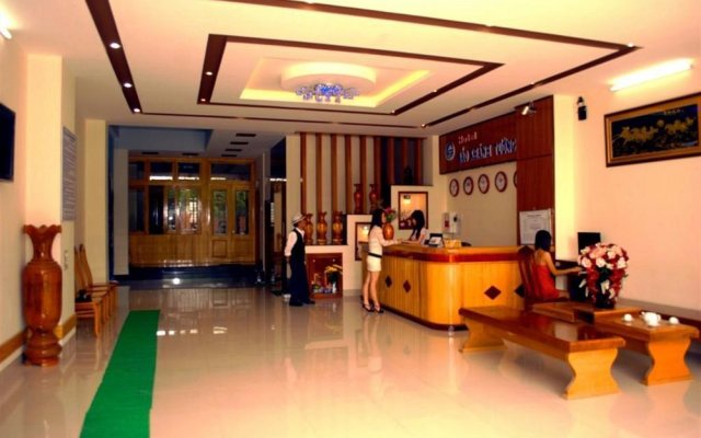 Bao Khanh Tuong Hotel