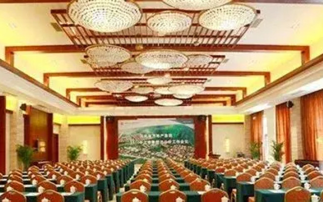 Chaohu Hotspring Hotel