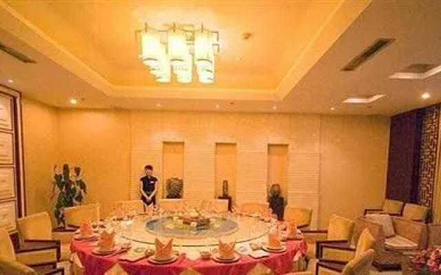 Qingyang Xifeng Hotel