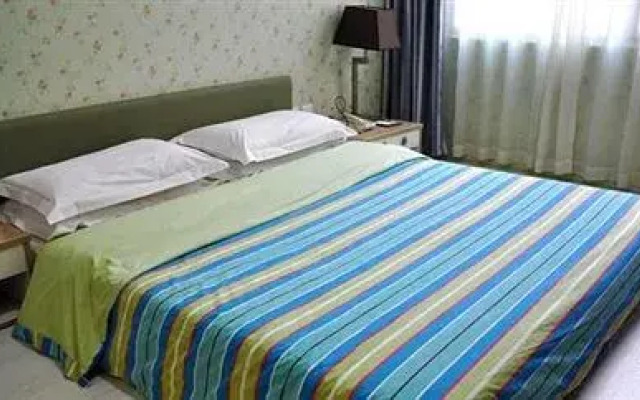 Super 8 Hotel Weihai Bund
